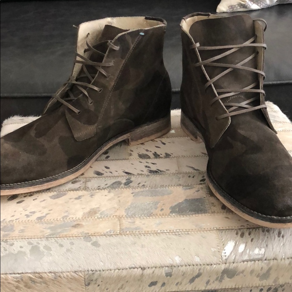 Diesel Boots - Picture 8 of 8
